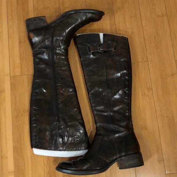 born crown roxie boots